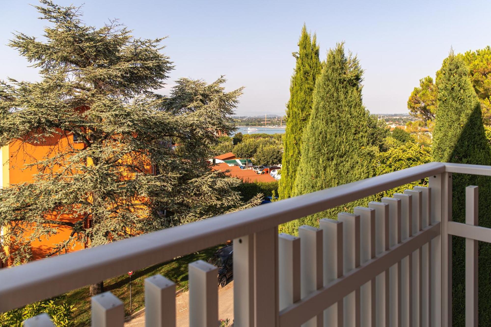 Prestige Garda Home - Ai Cappuccini Peschiera del Garda Exterior photo