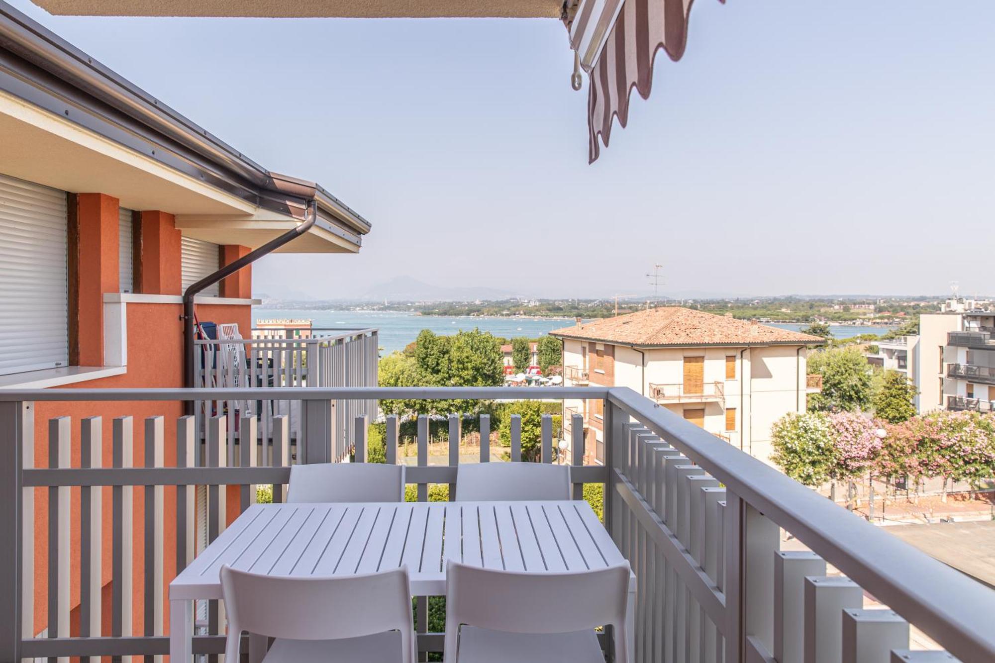 Prestige Garda Home - Ai Cappuccini Peschiera del Garda Exterior photo